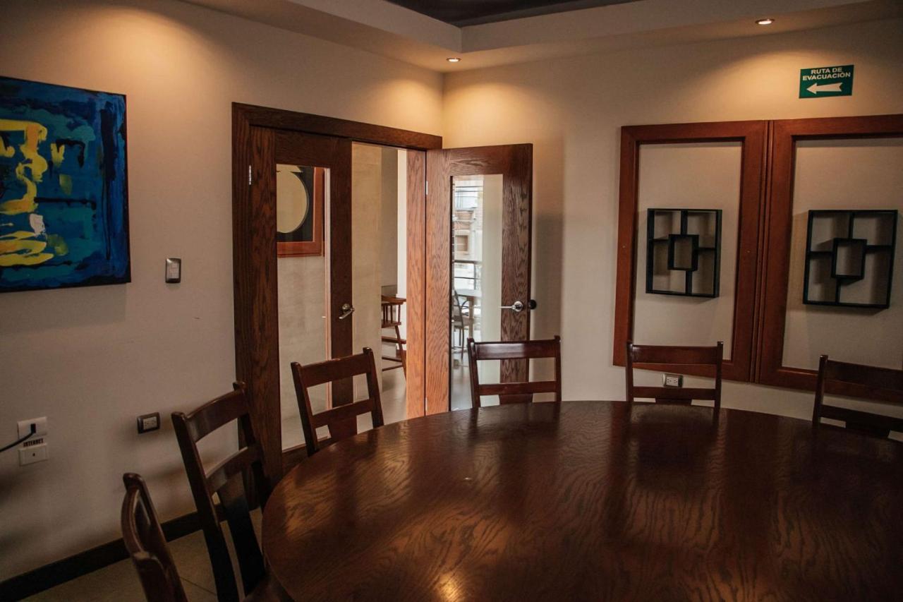 Best Western Cumbres Inn Cd. Cuauhtemoc Экстерьер фото