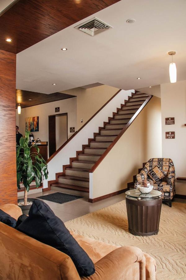 Best Western Cumbres Inn Cd. Cuauhtemoc Экстерьер фото
